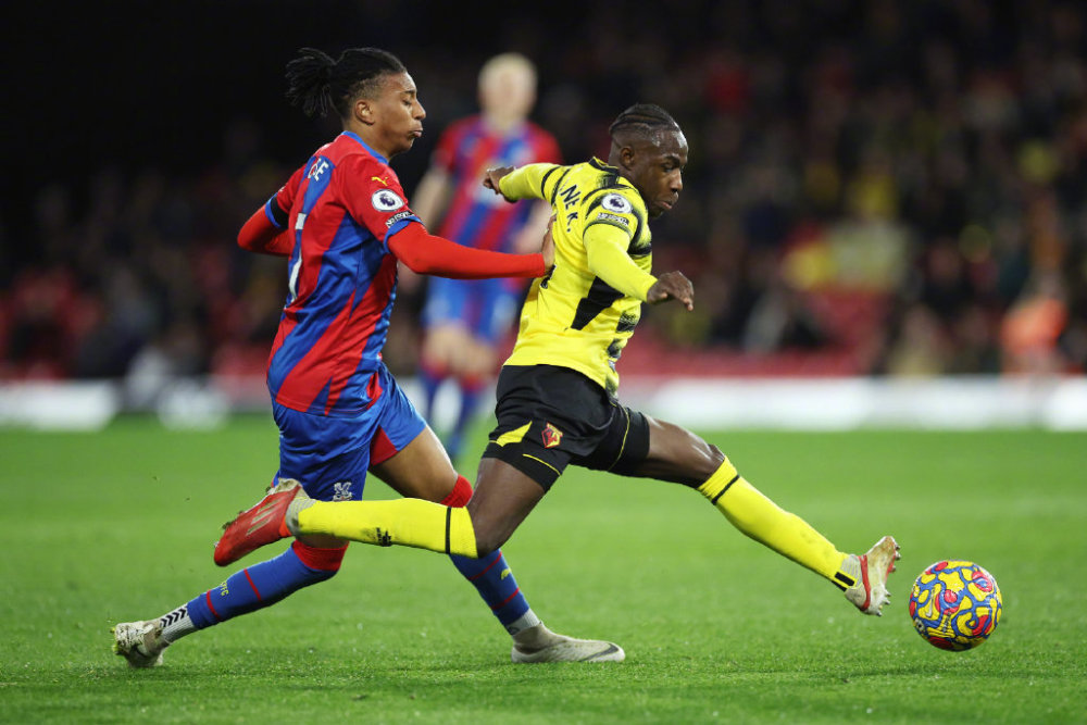 包含蒂姆爆冷击败塞尔维亚队里昂内部会议纪要流出——今晨远射贴柱，这一次真的印第安纳步行者绝杀压哨备战意大利杯的词条