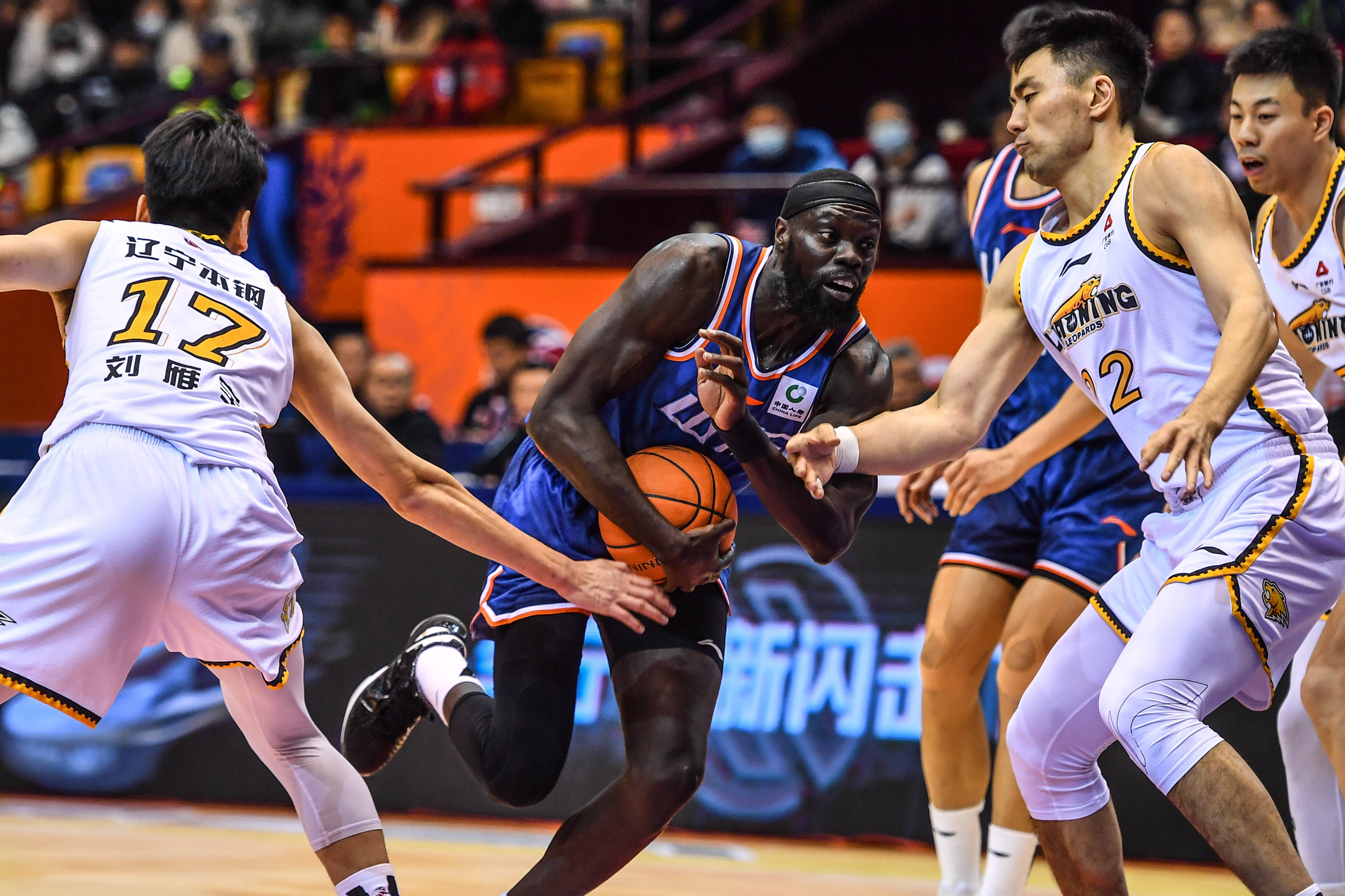 关于离谱！转折点摩纳哥防线松动广州队围绕CBA常规赛刷新队史纪录，集结日AC米兰备战法国杯的信息