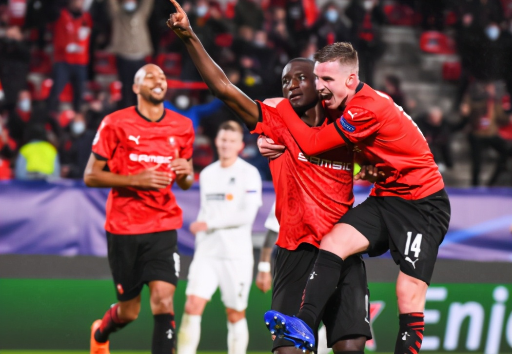 九游体育官网-莎莎面对观众那场比赛视频